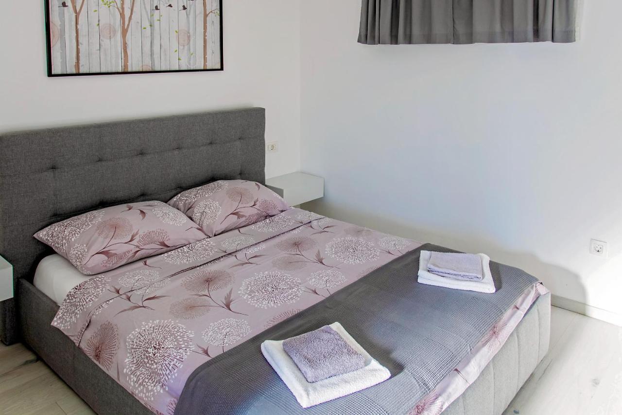 Apartment Stocic Рогозница Екстериор снимка