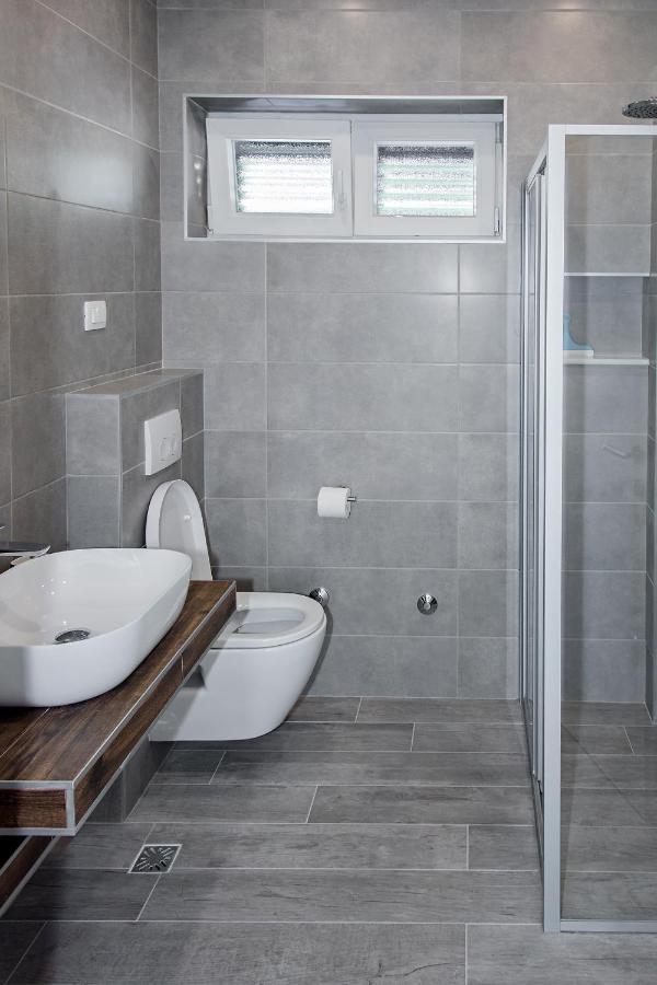 Apartment Stocic Рогозница Екстериор снимка